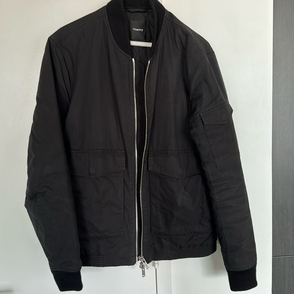 ✨Closet clearout flash sale ✨Theory Men Bomber Jacket